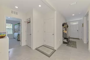 17733 Canopy Pl, Bradenton, FL 34211 - Photo 8