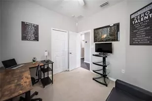 3760 Parkridge Cir, Sarasota, FL 34243 - Photo 18