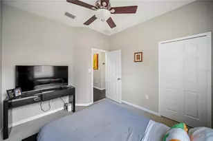 3760 Parkridge Cir, Sarasota, FL 34243 - Photo 16