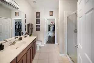 3760 Parkridge Cir, Sarasota, FL 34243 - Photo 10