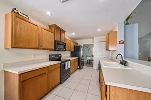 12017 Larson Ln, Parrish, FL 34219 - Photo 6