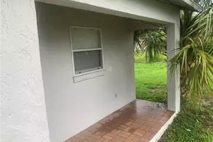 1674 NE Floridian Cir, Arcadia, FL 34266 - Photo 4