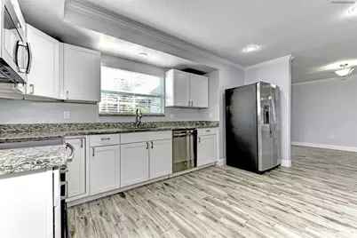 1106 Southern Pine Lane, Sarasota, FL 34243 - Photo 12