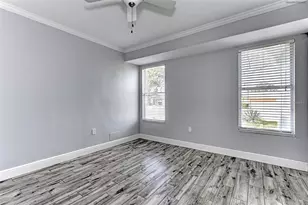 1106 Southern Pine Ln, Sarasota, FL 34243 - Photo 20