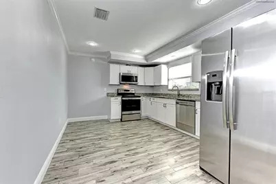 1106 Southern Pine Lane, Sarasota, FL 34243 - Photo 10