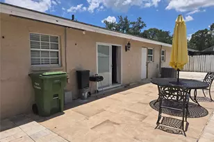 537 Melody Cir, Sarasota, FL 34237 - Photo 12