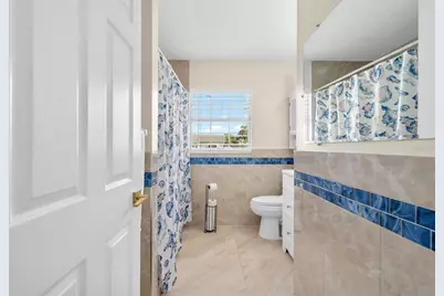 537 Melody Circle, Sarasota, FL 34237 - Photo 14