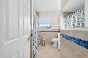 537 Melody Cir, Sarasota, FL 34237 - Photo 14