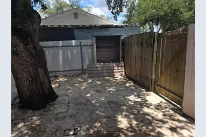 537 Melody Circle, Sarasota, FL 34237 - Photo 18