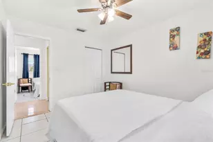 537 Melody Cir, Sarasota, FL 34237 - Photo 28