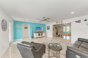 9907 Royal Palm Dr, Bradenton, FL 34210 - Photo 10