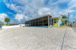 9907 Royal Palm Dr, Bradenton, FL 34210 - Photo 36
