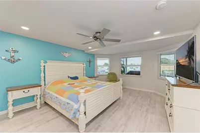 9907 Royal Palm Drive, Bradenton, FL 34210 - Photo 18