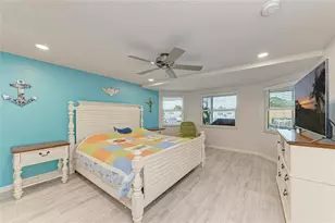 9907 Royal Palm Dr, Bradenton, FL 34210 - Photo 18