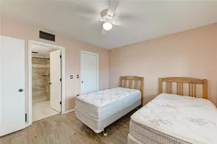 220 Santa Maria St, Venice, FL 34285 - Photo 34