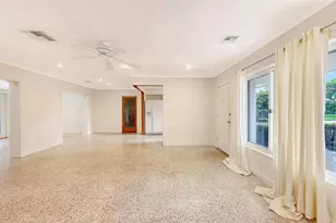 4735 Remington Dr, Sarasota, FL 34234 - Photo 8