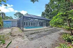 4735 Remington Dr, Sarasota, FL 34234 - Photo 32