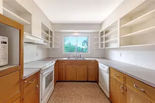 4735 Remington Dr, Sarasota, FL 34234 - Photo 12