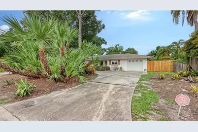 4735 Remington Drive, Sarasota, FL 34234 - Photo 2