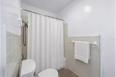 2000 Craft Lane, Sarasota, FL 34239 - Photo 16