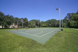 2000 Craft Ln, Sarasota, FL 34239 - Photo 30