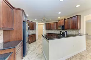 5200 Manorwood Dr, Sarasota, FL 34235 - Photo 20