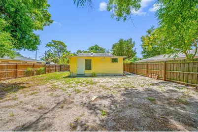 907 18th Avenue W, Palmetto, FL 34221 - Photo 32