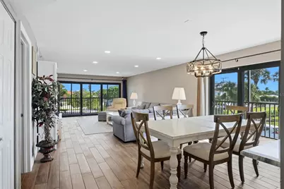 1001 Benjamin Franklin Drive #206, Sarasota, FL 34236 - Photo 4