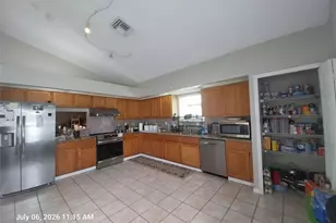 17502 Woodthrush Pl, Tampa, FL 33647 - Photo 8