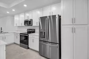 18923 Scallop Loop, Bradenton, FL 34202 - Photo 10