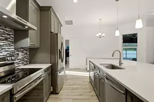 13510 Petersburg Ave, Port Charlotte, FL 33953 - Photo 10