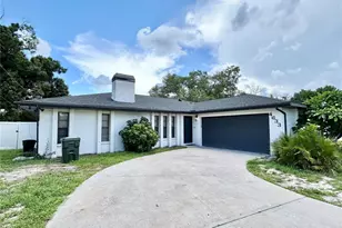 4633 Brooksdale Dr, Sarasota, FL 34232 - Photo 2