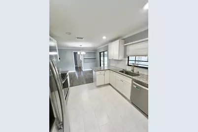 4633 Brooksdale Drive, Sarasota, FL 34232 - Photo 16