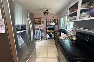 1032 NE 20th Ave, Gainesville, FL 32609 - Photo 16