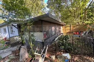1032 NE 20th Ave, Gainesville, FL 32609 - Photo 14