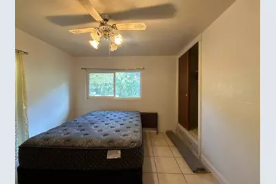 1032 NE 20th Avenue, Gainesville, FL 32609 - Photo 4