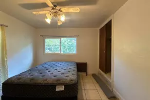 1032 NE 20th Ave, Gainesville, FL 32609 - Photo 4
