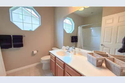 3880 82nd Avenue Circle E #101, Sarasota, FL 34243 - Photo 10