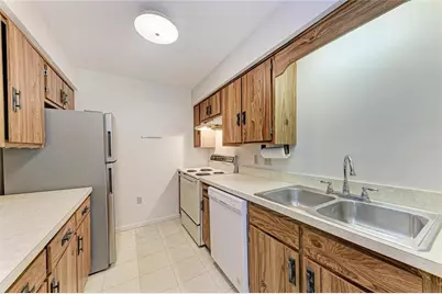 5503 Fountain Lake Circle #A203, Bradenton, FL 34207 - Photo 12