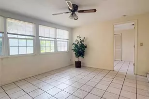 3341 Andrea St, Sarasota, FL 34235 - Photo 10