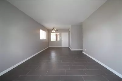 3001 Bee Ridge Road #224, Sarasota, FL 34239 - Photo 2
