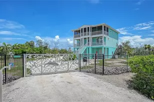 180 Horseshoe Loop Rd, Terra Ceia, FL 34250 - Photo 6