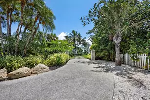 3799 Flamingo Ave, Sarasota, FL 34242 - Photo 82