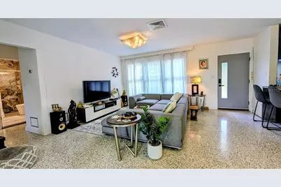 3579 Plantation Drive, Sarasota, FL 34231 - Photo 6
