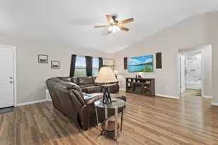 8288 SW Sunnybreeze Rd, Arcadia, FL 34269 - Photo 4