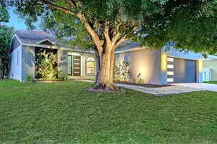 2481 S Scarlet Oak Ct, Sarasota, FL 34232 - Photo 6