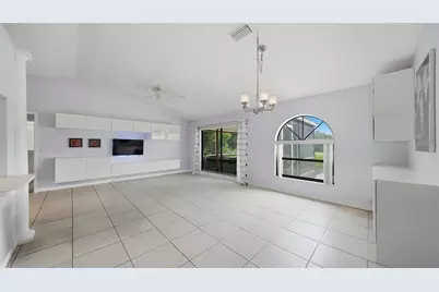 2481 S Scarlet Oak Court, Sarasota, FL 34232 - Photo 10