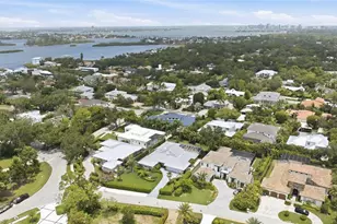 1511 N Lake Shore Dr, Sarasota, FL 34231 - Photo 2