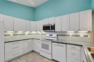 5626 Monte Rosso Rd, Sarasota, FL 34243 - Photo 10