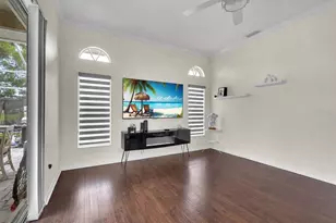 6817 Corral Cir, Sarasota, FL 34243 - Photo 18